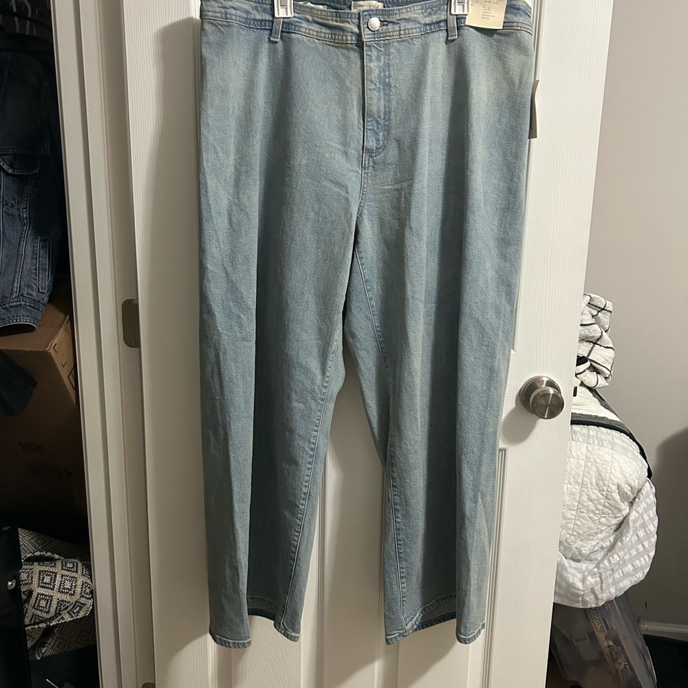 NWT Light Blue Women's Jeans